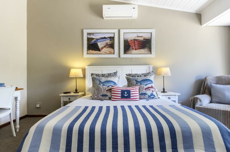 Bed & Breakfast Admiral's Lodge Guest House B & B