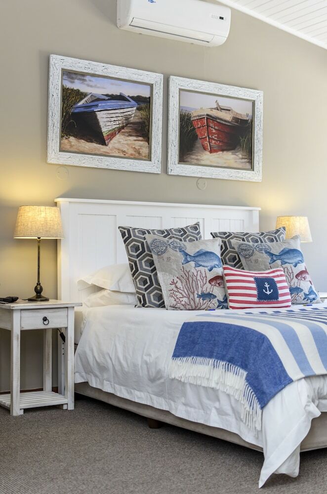 Bed & Breakfast Admiral's Lodge Guest House B & B