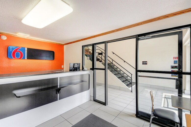 Hotel Motel 6 Wichita, Ks