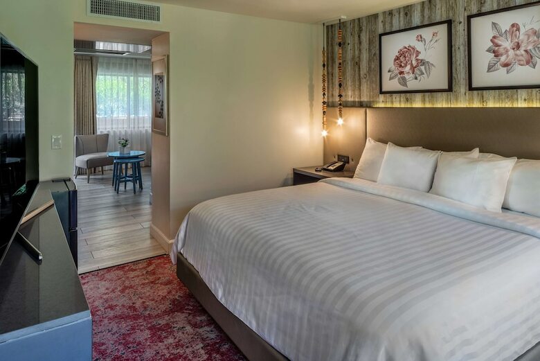 Hotel Cliffrose Springdale, Curio Collection By Hilton