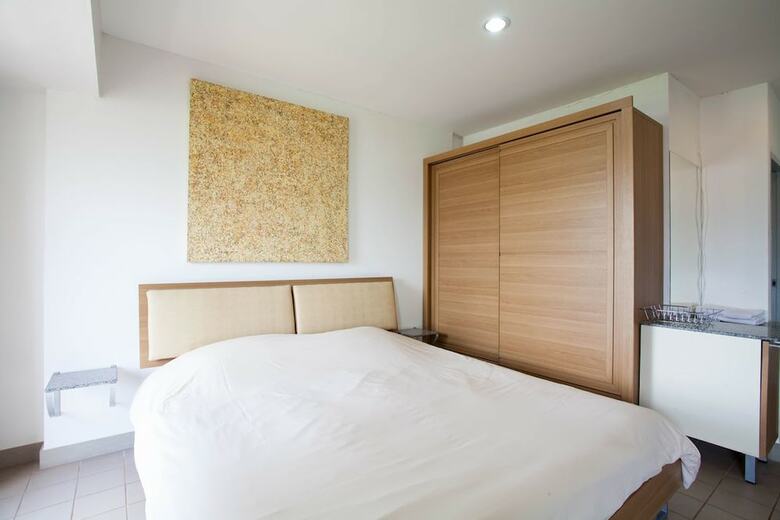 Apartamentos Galare Thong Tower