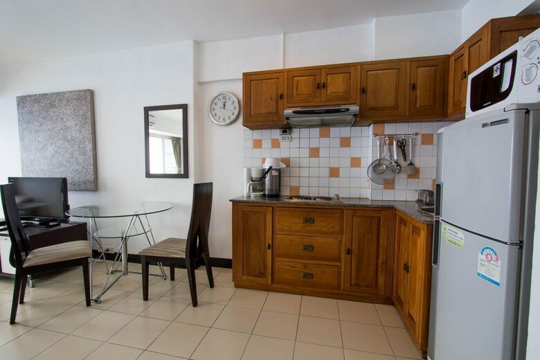 Apartamentos Galare Thong Tower