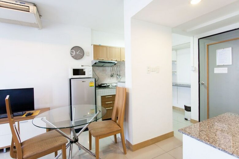Apartamentos Galare Thong Tower