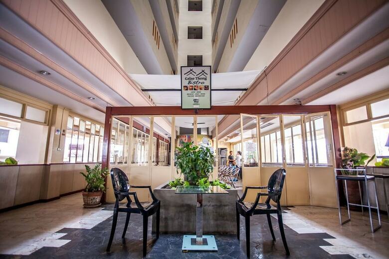 Apartamentos Galare Thong Tower