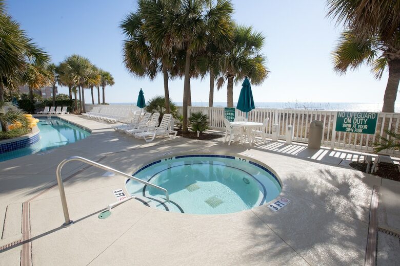 Hotel Ocean Drive Beach & Golf Resort