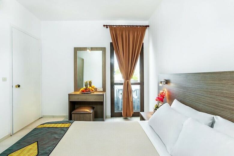 Apartamento Xenios Dolphin Beach Hotel