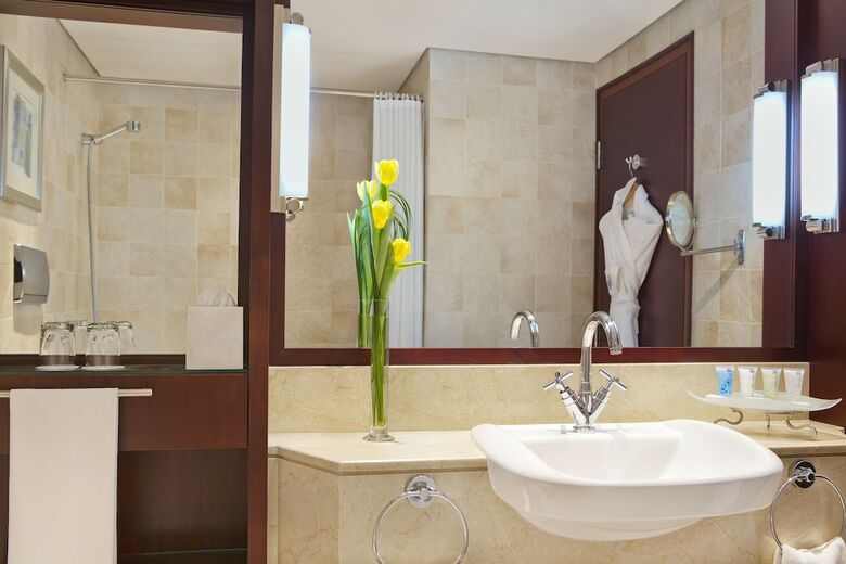 Hotel Beach Rotana