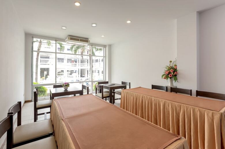 Hotel The Holiday Resort Pattaya