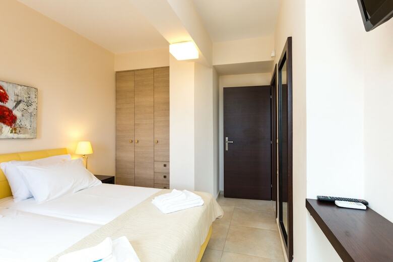 Aparthotel Pantheon Villas & Suites