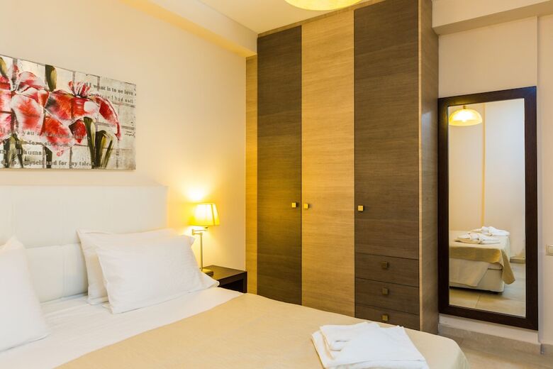 Aparthotel Pantheon Villas & Suites