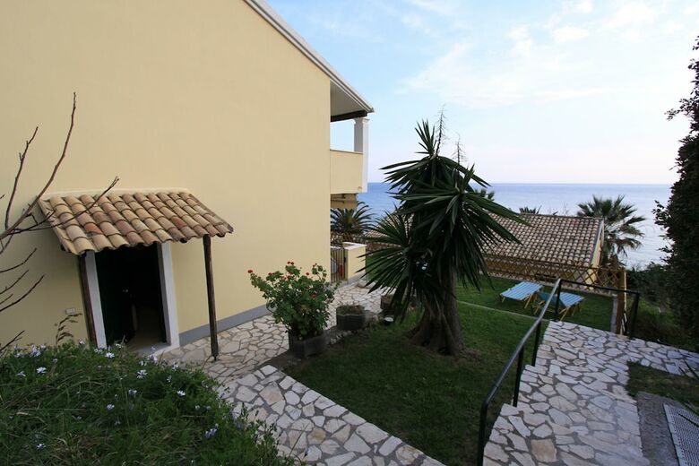 Hotel Glyfada Beach - Menigos Resort