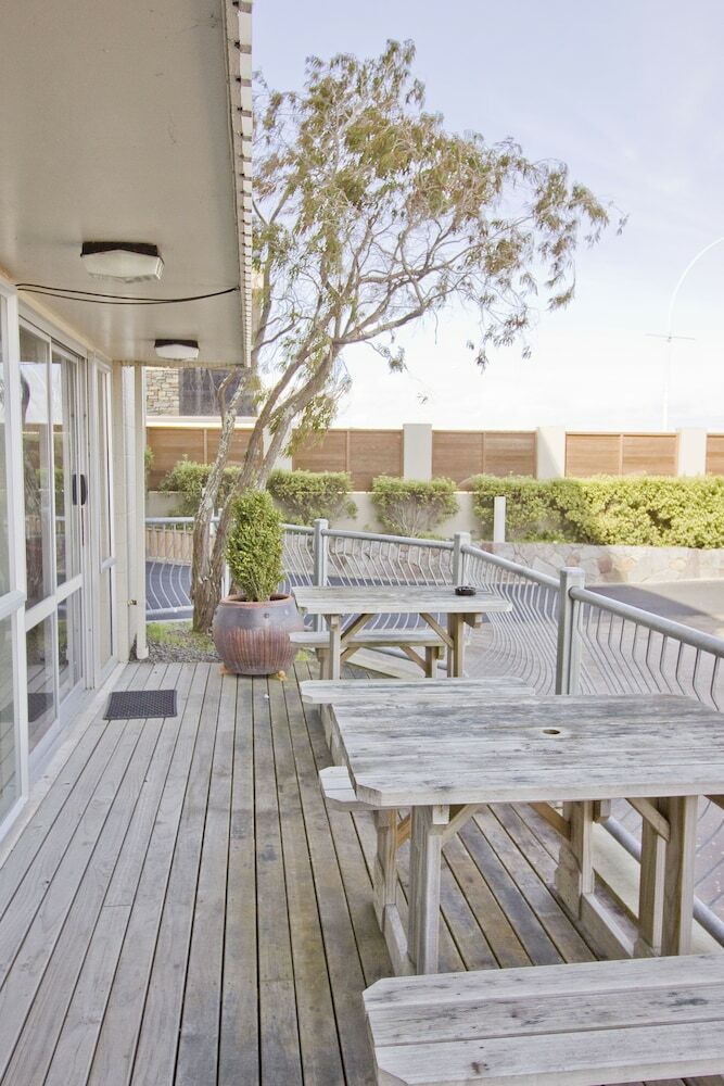 Tui Oaks Motel
