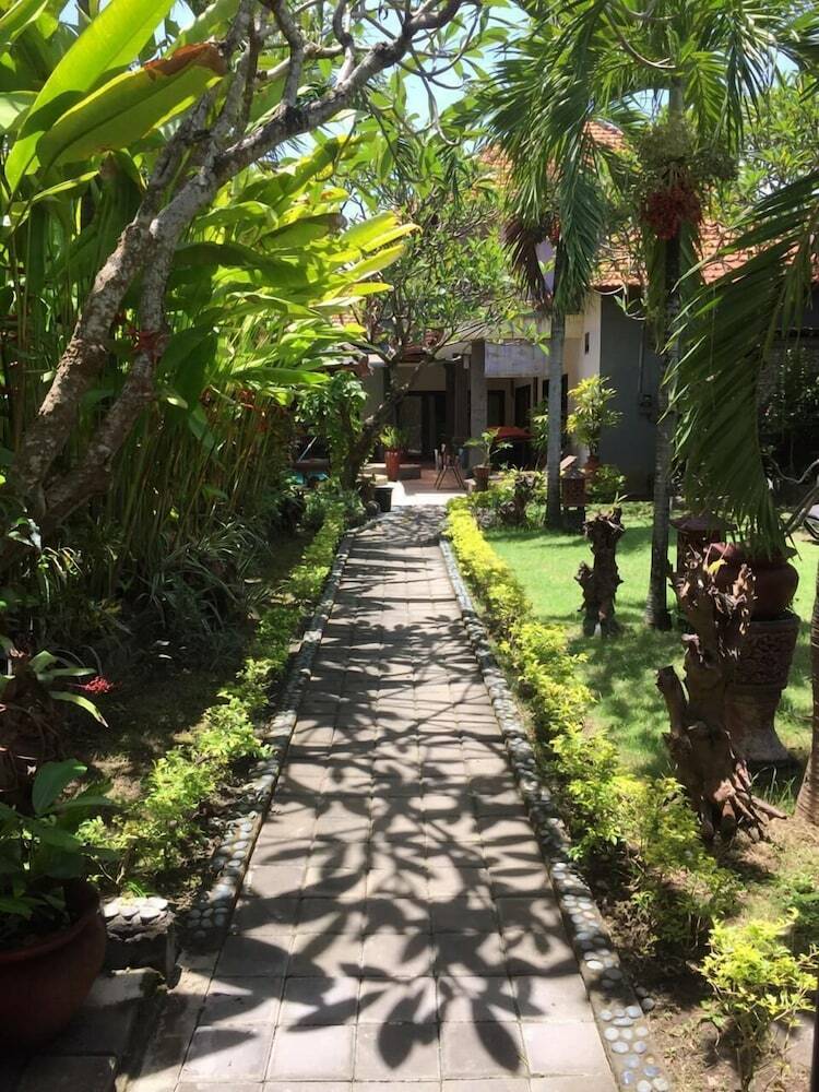 Intan Mutiara Sanur Beach Villa
