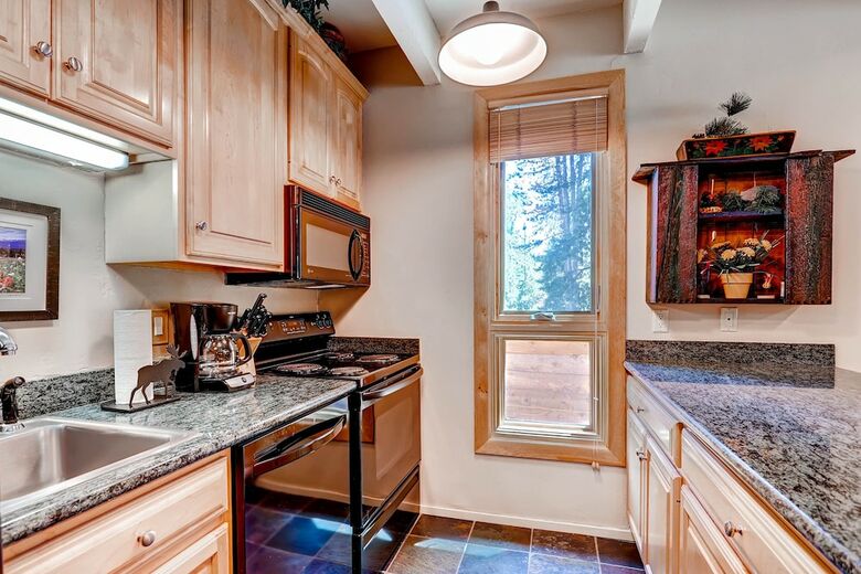 Sundowner Condominium By Ski Country Resorts