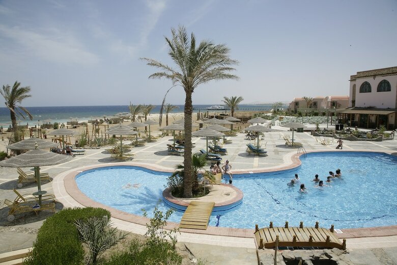 Hotel Shams Alam Beach Resort