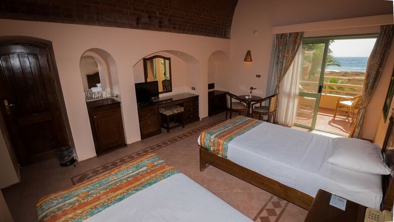 Hotel Shams Alam Beach Resort