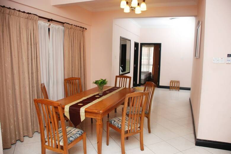 Marina Court Resort Condominium