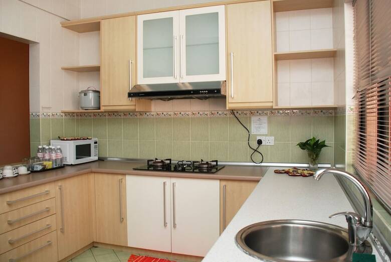 Marina Court Resort Condominium