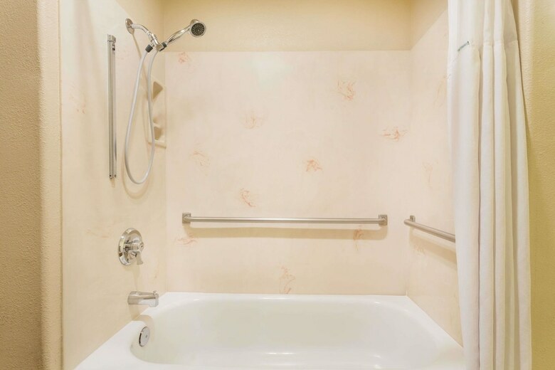 Hotel Baymont By Wyndham Modesto Salida