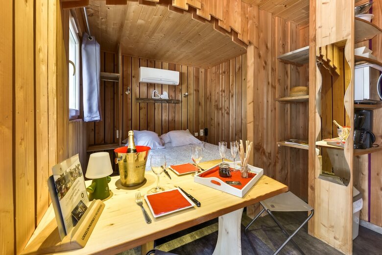 Lodges En Provence - Caravan Park