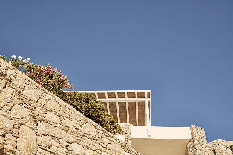 Kouros Hotel & Suites