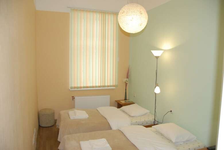Hotel Knights Court Guest House