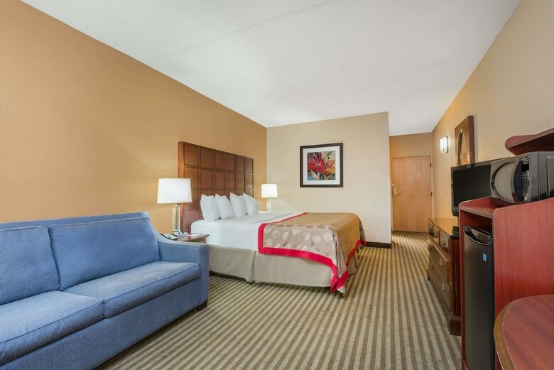 Hotel Ramada By Wyndham Columbus North