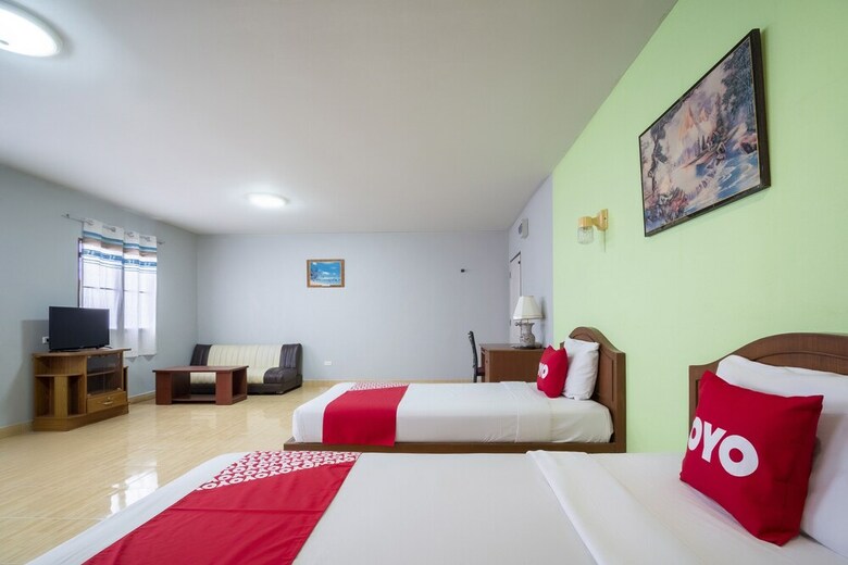 Hotel Oyo 663 Green Beach Room