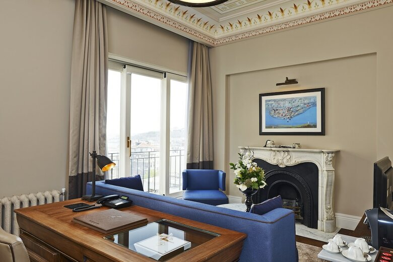 The House Hotel Karakoy