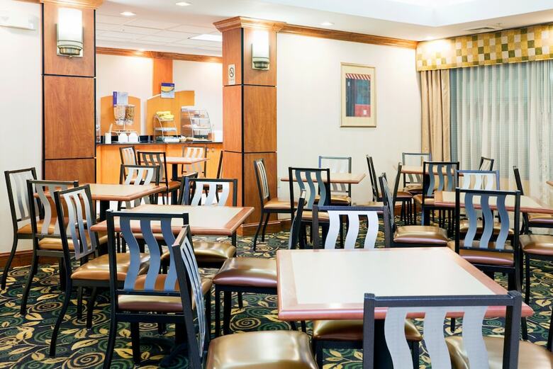 Hotel Holiday Inn Express Fort Bragg