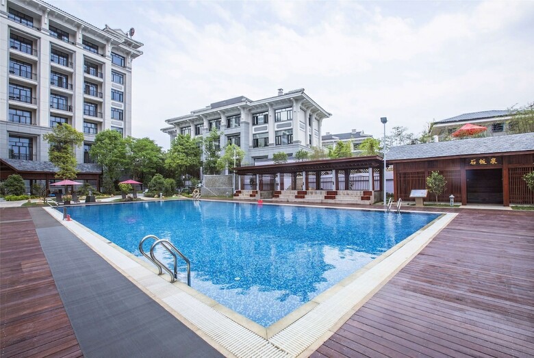 Hotel Ramada By Wyndham Wuyishan