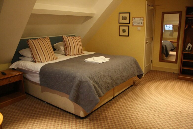 The Falstaff Hotel