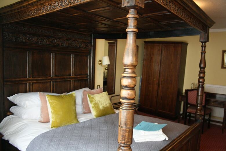 The Falstaff Hotel