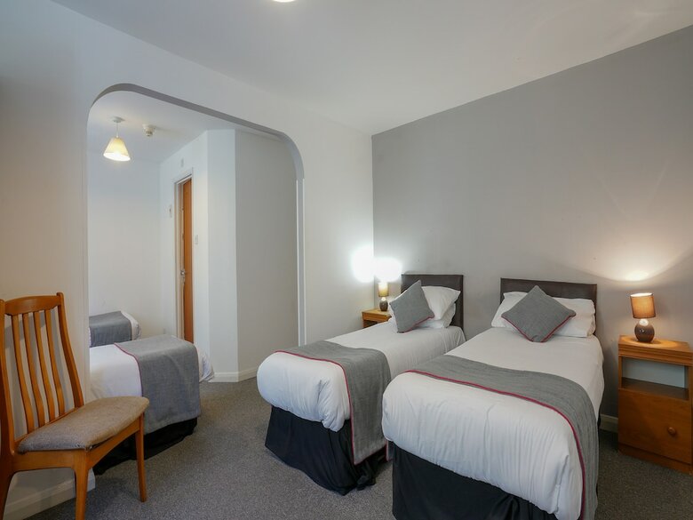 Oyo Shanklin Beach Hotel