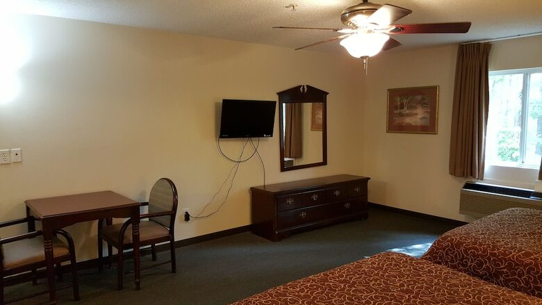 Motel High Falls Hide-a-way Lodging