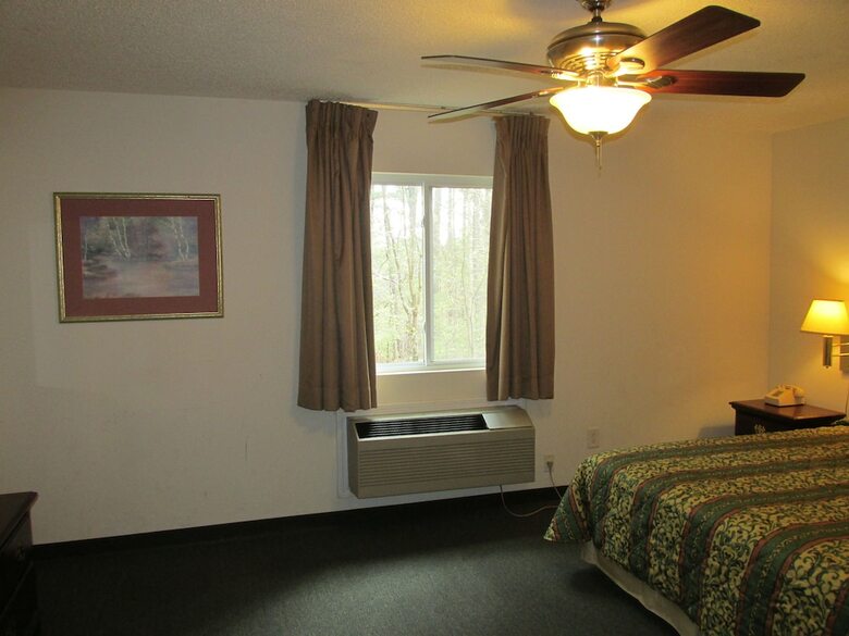 Motel High Falls Hide-a-way Lodging
