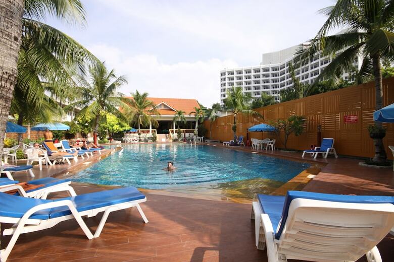 Hotel Twin Palms Resort