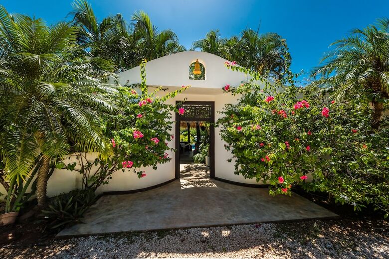 Hotel Hacienda Jj