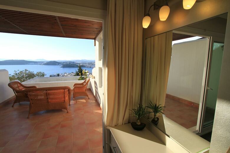 Hotel Manastir And Suites
