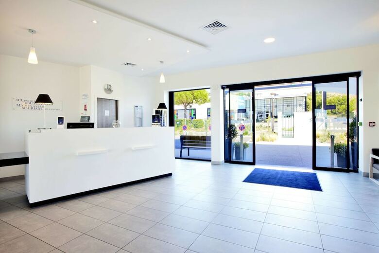 Hotel Kyriad Marseille Provence - Airport