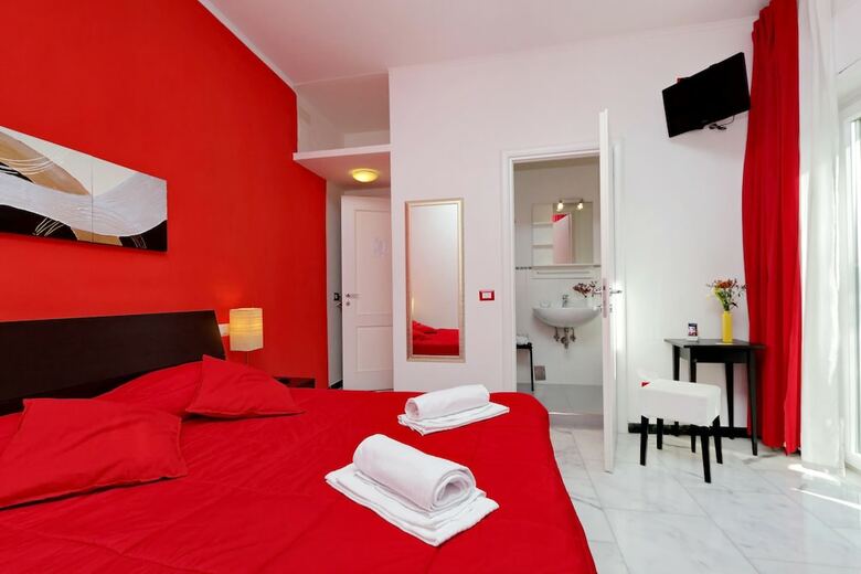 Hotel I Pini Di Roma - Rooms & Suites