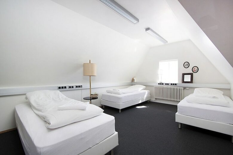 Hotel Heradsskolinn Historic Guesthouse