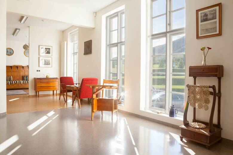 Hotel Heradsskolinn Historic Guesthouse