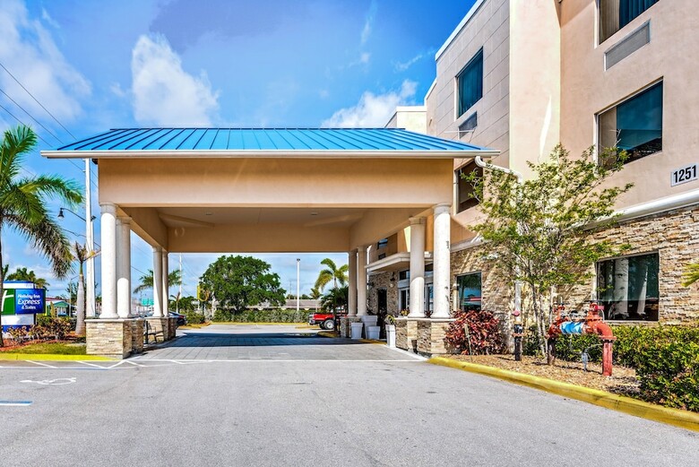Hotel Holiday Inn Express & Suites Lantana