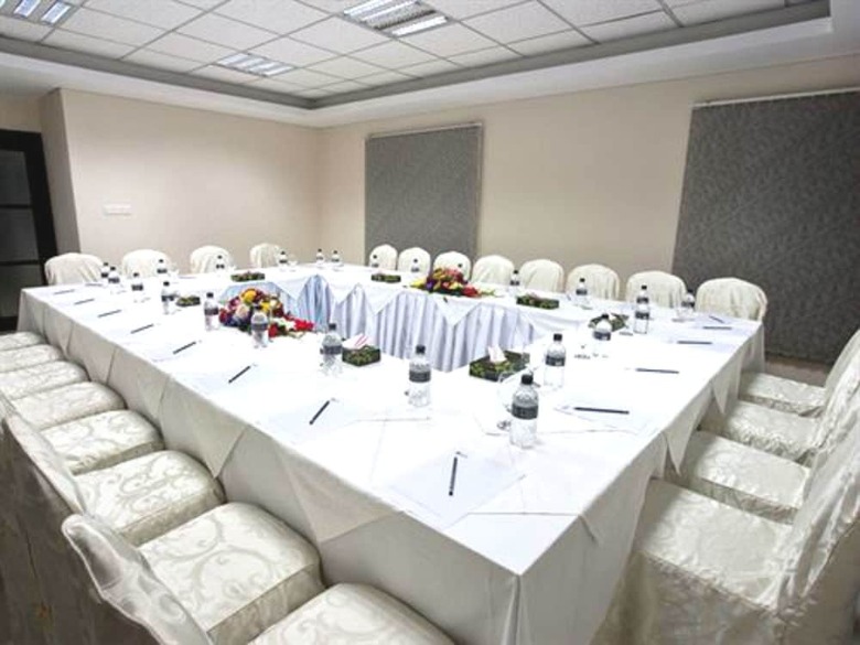 Innotel Luxury Business Hotel