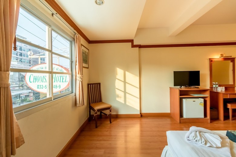 Chomsin Hua Hin Hotel
