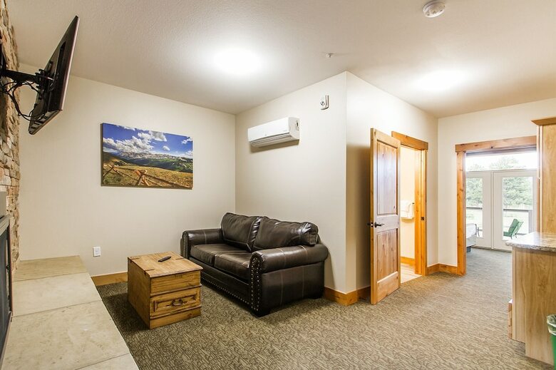 Hotel Coyote Mountain Lodge