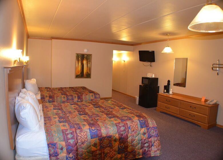 Motel Amber's Inn & Suites