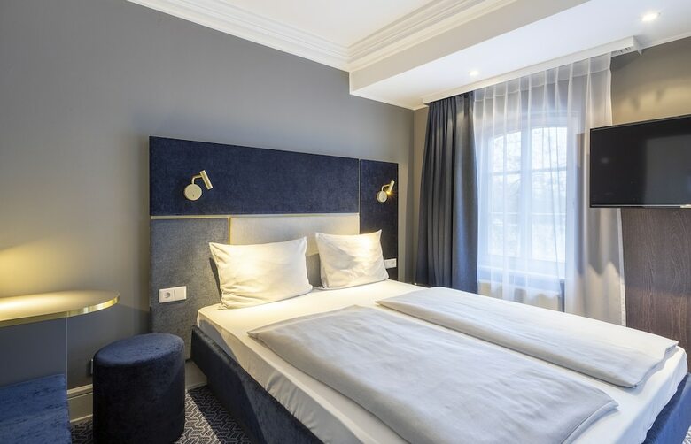 Hotel Am Schloss Biebrich