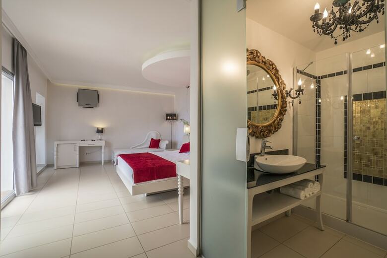 Babana Hotel